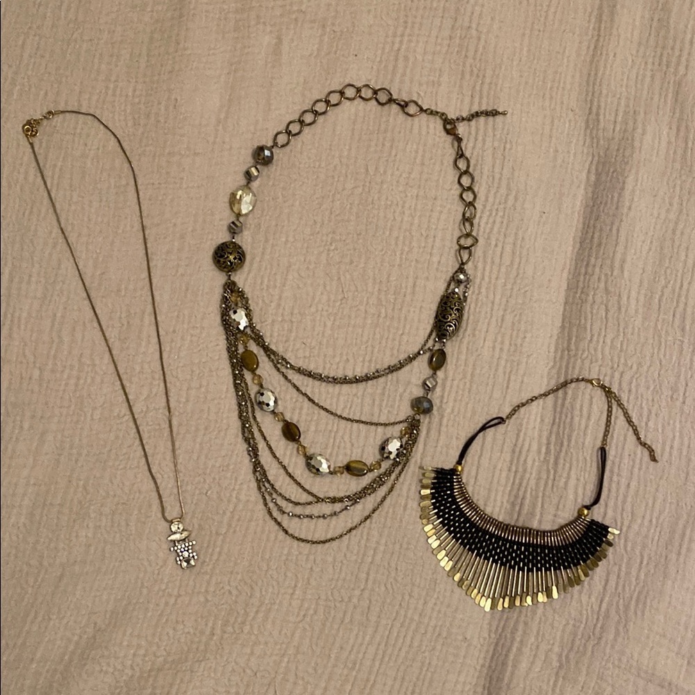 J. Crew & 2 no brands bundle 3 necklace Elegant Gold and Silver Necklace Set